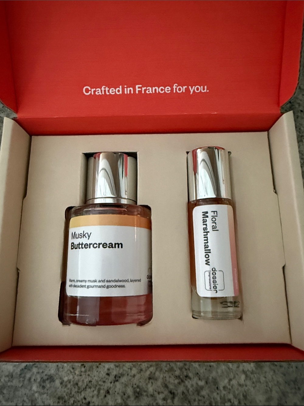 Dossier - Musky Buttercream & Floral Marshmallow perfume